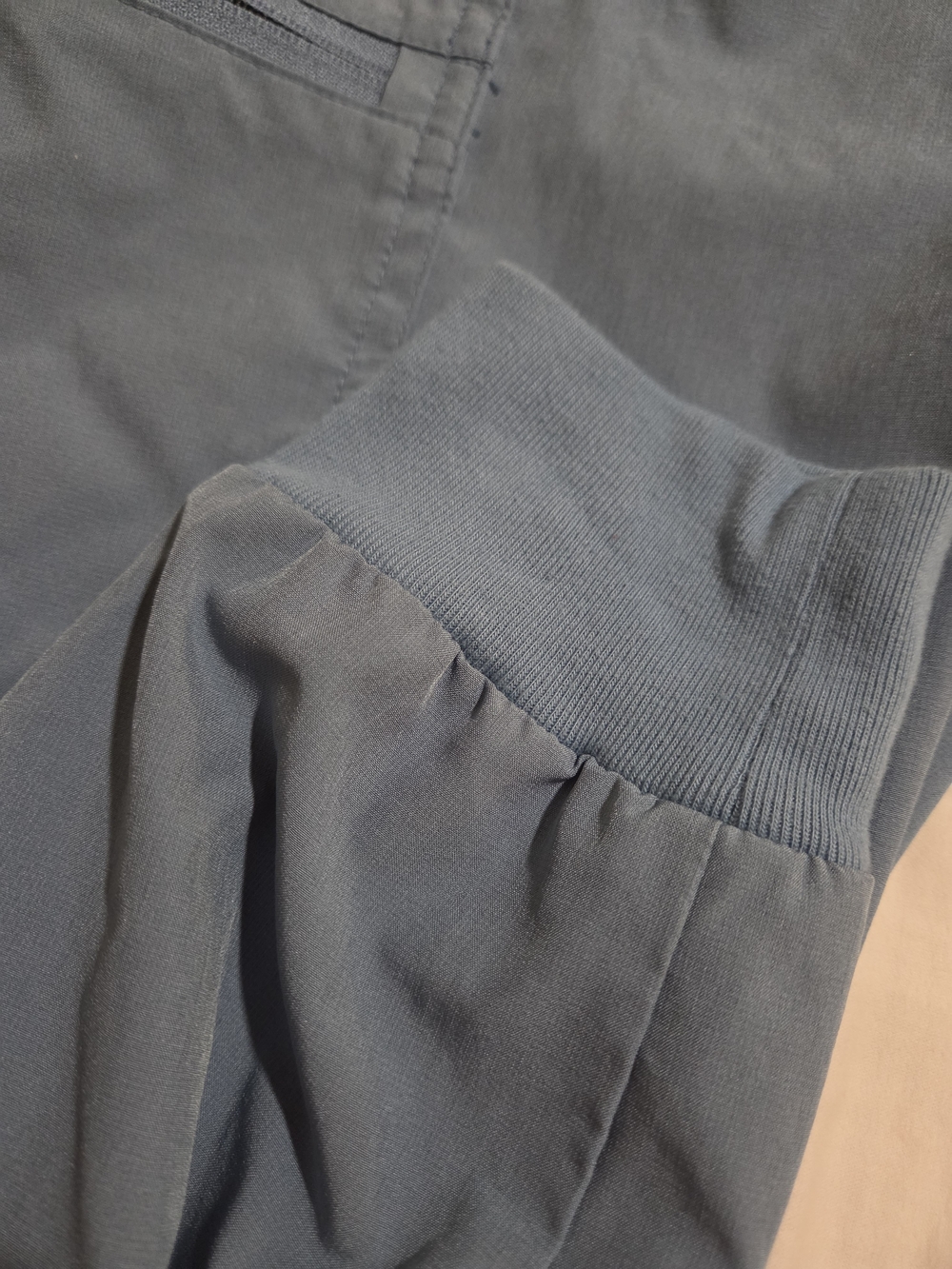 Figs Dusty Blue Scrub Set (XS/XSP) - Picture 4 of 4